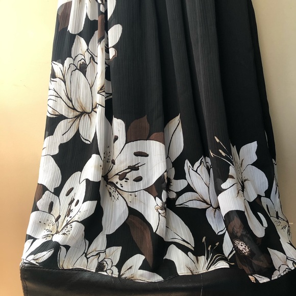 WHBM • Black Floral Sleeveless Ruffle Dress • Sz 6 - Picture 4 of 12